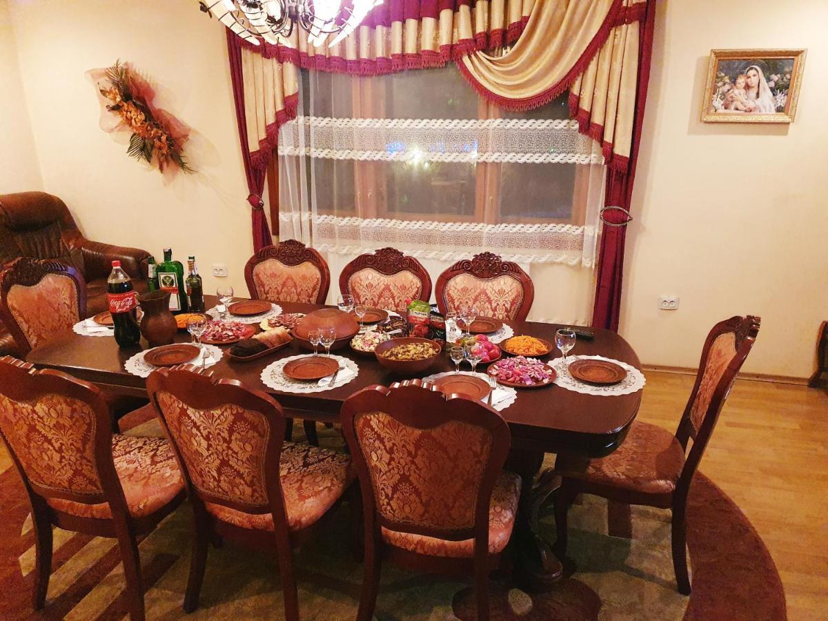Мирослава Lazeshchyna Exteriör bild