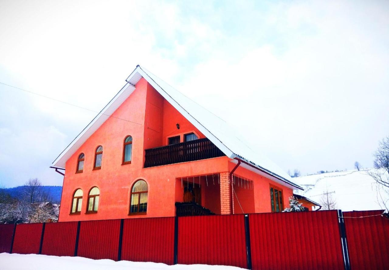 Мирослава Lazeshchyna Exteriör bild